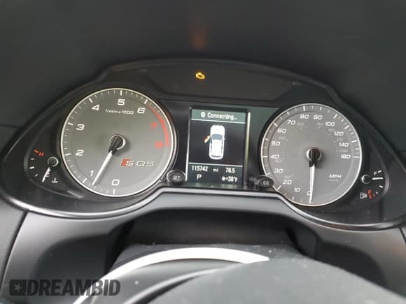 ✅ 2015 Audi SQ5 • VIN: WA1VGBFP5FA136087 • Lot: 40230494. Listed on Copart with 115,742 mi. Free auction sales archive from the USA and detailed vehicle history report at DreamBid. Image 9.