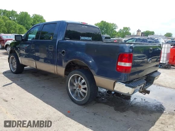 ✅ 2004 Ford F-150 XLT • VIN: 1FTRW14WX4KC75749 • Lot: 42326473. Wystawiony na IAAI z przebiegiem 399 552 mil. Bezpłatny archiwum sprzedaży aukcyjnych z USA i szczegółowy raport historii pojazdu na DreamBid. Zdjęcie 3.