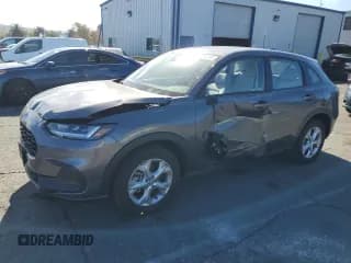 ✅ 2023 Honda HR-V LX • VIN: 3CZRZ2H39PM734080 • Лот: 91094005. Опубликован ранее на Copart с пробегом 36 924 миль. Бесплатный доступ к архиву аукционных продаж из США и подробный отчёт об истории автомобиля на DreamBid. Изображение 1.