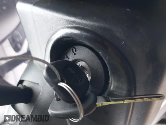 ✅ 2006 Chevrolet Equinox LT • VIN: 2CNDL63F266161389 • Лот: 42015215. Опубликован ранее на IAAI с пробегом 187 585 миль. Бесплатный доступ к архиву аукционных продаж из США и подробный отчёт об истории автомобиля на DreamBid. Изображение 11.