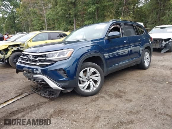 ✅ 2023 Volkswagen Atlas SE • VIN: 1V2KR2CA1PC535876 • Лот: 43307276. Опубликован ранее на IAAI с пробегом Не указан. Бесплатный доступ к архиву аукционных продаж из США и подробный отчёт об истории автомобиля на DreamBid. Изображение 17.