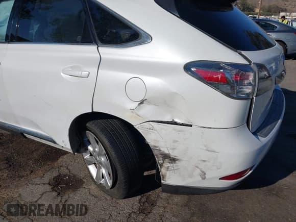 ✅ 2011 Lexus RX 350 • VIN: JTJZK1BAXB2005451 • Лот: 41218592. Опубликован ранее на IAAI с пробегом 185 801 миль. Бесплатный доступ к архиву аукционных продаж из США и подробный отчёт об истории автомобиля на DreamBid. Изображение 6.