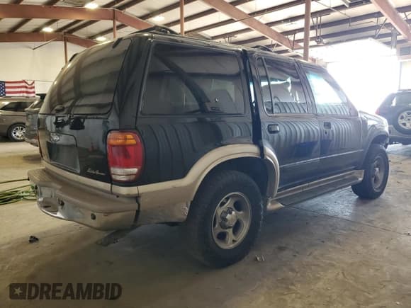 ✅ 2001 Ford Explorer Eddie Bauer • VIN: 1FMDU74EX1UB03999 • Lot: 76602964. Wystawiony na Copart z przebiegiem 222 756 mil. Bezpłatny archiwum sprzedaży aukcyjnych z USA i szczegółowy raport historii pojazdu na DreamBid. Zdjęcie 3.