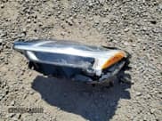 ✅ 2019 Volvo XC60 Momentum • VIN: LYVA22RK1KB196129 • Lot: 87197475. Wystawiony na Copart z przebiegiem 53 808 mil. Bezpłatny archiwum sprzedaży aukcyjnych z USA i szczegółowy raport historii pojazdu na DreamBid. Zdjęcie 13.