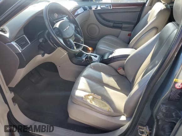 ✅ 2004 Chrysler Pacifica • VIN: 2C8GF68484R179079 • Lot: 52445895. Wystawiony na Copart z przebiegiem 245 231 mil. Bezpłatny archiwum sprzedaży aukcyjnych z USA i szczegółowy raport historii pojazdu na DreamBid. Zdjęcie 7.