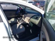 ✅ 2017 Hyundai Elantra Limited • VIN: 5NPD84LF4HH016475 • Lot: 43626235. Listed on IAAI with 116,713 mi. Free auction sales archive from the USA and detailed vehicle history report at DreamBid. Image 5.