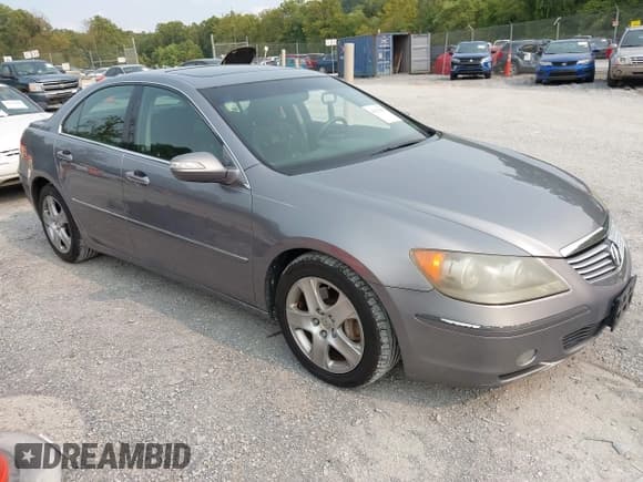 ✅ 2005 Acura RL • VIN: JH4KB16545C005296 • Lot: 43133067. Wystawiony na IAAI z przebiegiem 204 521 mil. Bezpłatny archiwum sprzedaży aukcyjnych z USA i szczegółowy raport historii pojazdu na DreamBid. Zdjęcie 1.
