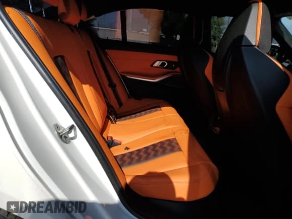 ✅ 2023 BMW M3 Competition xDrive • VIN: WBS43AY04PFN70490 • Лот: 87047165. Опубликован ранее на Copart с пробегом 26 355 миль. Бесплатный доступ к архиву аукционных продаж из США и подробный отчёт об истории автомобиля на DreamBid. Изображение 10.