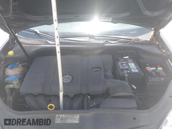 ✅ 2010 Volkswagen Jetta Limited Edition • VIN: 3VWAX7AJ9AM146831 • Lot: 42545569. Listed on IAAI with 137,061 mi. Free auction sales archive from the USA and detailed vehicle history report at DreamBid. Image 10.