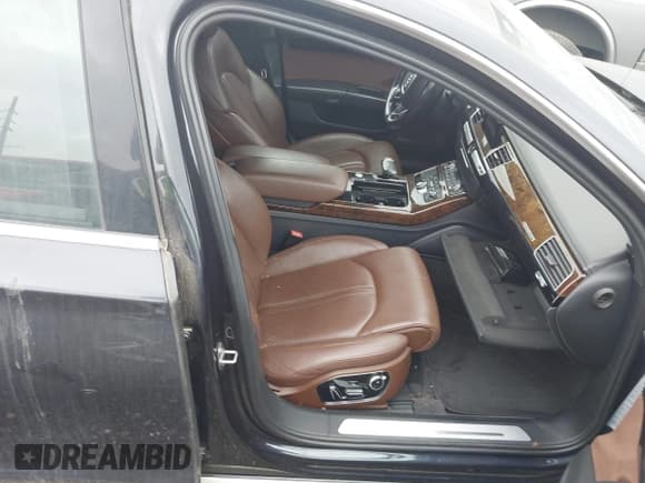 ✅ 2016 Audi A8 3.0T • VIN: WAU34AFD9GN002101 • Лот: 42720508. Опубликован ранее на IAAI с пробегом Не указан. Бесплатный доступ к архиву аукционных продаж из США и подробный отчёт об истории автомобиля на DreamBid. Изображение 5.