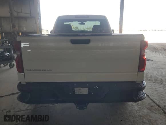 2022 Chevrolet Silverado 1500 Work Truck z VIN 3GCNWAED9NG166302, wystawiony jako Copart lot #66565525 z przebiegiem 43 076 mil mil oraz Czysty tytuł • Clean title. Historia ofert i sprzedaży dostępna na DreamBid. Obrazek 6.