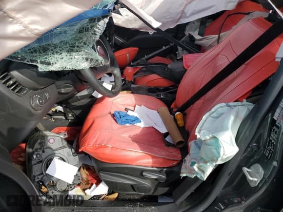 ✅ 2018 FIAT 500X Urbana Edition • VIN: ZFBCFXCB3JP712337 • Lot: 78670584. Wystawiony na Copart z przebiegiem Nie podano. Bezpłatny archiwum sprzedaży aukcyjnych z USA i szczegółowy raport historii pojazdu na DreamBid. Zdjęcie 7.