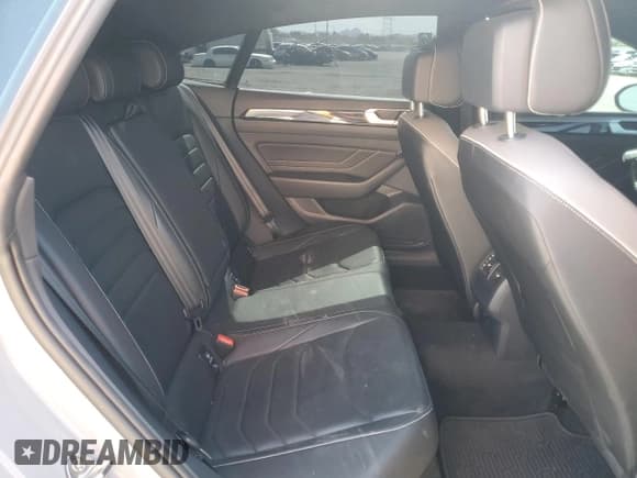 ✅ 2023 Volkswagen Arteon SEL R-Line • VIN: WVWAR7AN7PE014701 • Лот: 60939795. Опубликован ранее на Copart с пробегом 19 047 миль. Бесплатный доступ к архиву аукционных продаж из США и подробный отчёт об истории автомобиля на DreamBid. Изображение 10.