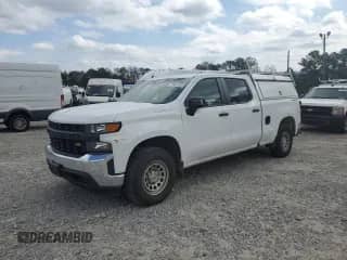 2019 Chevrolet Silverado 1500 Work Truck z VIN 1GCUYAEF1KZ234224, wystawiony jako Copart lot #45755345 z przebiegiem 132 737 mil mil oraz Czysty tytuł • Clean title. Historia ofert i sprzedaży dostępna na DreamBid. Obrazek 1.