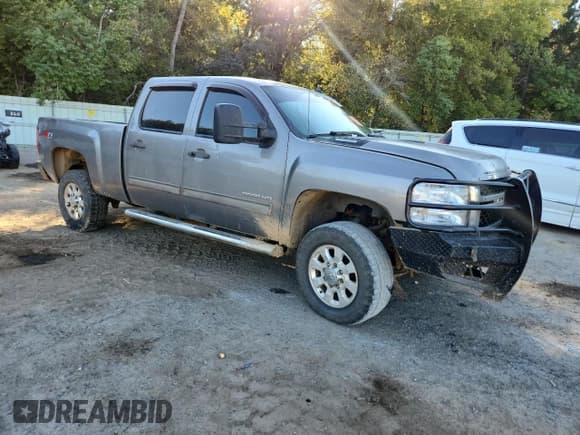 ✅ 2014 Chevrolet Silverado 2500HD LT • VIN: 1GC1KXC87EF148918 • Lot: 86269395. Listed on Copart with 389,188 mi. Free auction sales archive from the USA and detailed vehicle history report at DreamBid. Image 4.