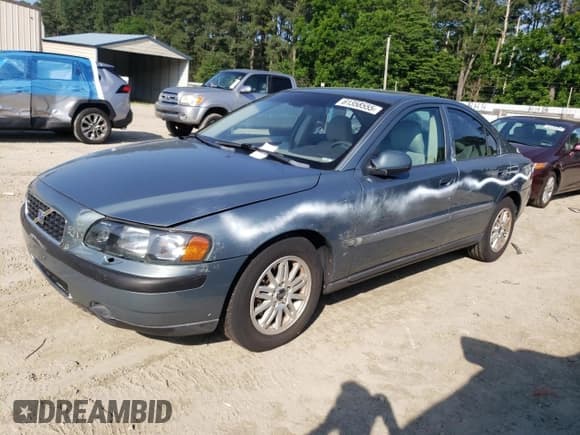 ✅ 2003 Volvo S60 2.4L • VIN: YV1RS61T432258019 • Lot: 61358555. Wystawiony na Copart z przebiegiem 90 084 mil. Bezpłatny archiwum sprzedaży aukcyjnych z USA i szczegółowy raport historii pojazdu na DreamBid. Zdjęcie 1.