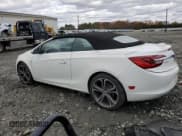 ✅ 2016 Buick Cascada Premium • VIN: W04WT3N58GG070722 • Lot: 89862015. Wystawiony na Copart z przebiegiem 36 513 mil. Bezpłatny archiwum sprzedaży aukcyjnych z USA i szczegółowy raport historii pojazdu na DreamBid. Zdjęcie 2.