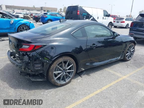 ✅ 2025 Subaru BRZ Limited • VIN: JF1ZDBE10S9700758 • Lot: 42131346. Listed on IAAI with 1,867 mi. Free auction sales archive from the USA and detailed vehicle history report at DreamBid. Image 4.