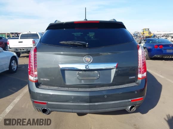 ✅ 2016 Cadillac SRX Luxury Collection • VIN: 3GYFNBE30GS530556 • Lot: 43675538. Wystawiony na IAAI z przebiegiem 131 462 mil. Bezpłatny archiwum sprzedaży aukcyjnych z USA i szczegółowy raport historii pojazdu na DreamBid. Zdjęcie 17.