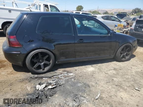 ✅ 2002 Volkswagen Golf GTI • VIN: 9BWDE61J824011987 • Lot: 66566864. Wystawiony na Copart z przebiegiem 179 101 mil. Bezpłatny archiwum sprzedaży aukcyjnych z USA i szczegółowy raport historii pojazdu na DreamBid. Zdjęcie 3.