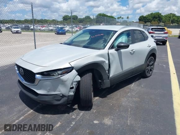 ✅ 2025 Mazda CX-30 S Select Sport • VIN: 3MVDMBBM7SM761270 • Лот: 42979296. Опубликован ранее на IAAI с пробегом 3 836 миль. Бесплатный доступ к архиву аукционных продаж из США и подробный отчёт об истории автомобиля на DreamBid. Изображение 17.