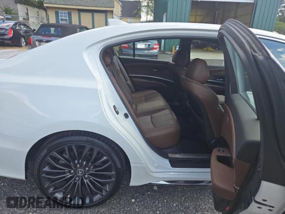 ✅ 2020 Acura RLX Technology • VIN: JH4KC1F58LC000130 • Lot: 81633495. Listed on Copart with 53,747 mi. Free auction sales archive from the USA and detailed vehicle history report at DreamBid. Image 6.