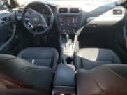 ✅ 2011 Volkswagen Jetta SEL • VIN: 3VWLX7AJ6BM079020 • Lot: 85310235. Wystawiony na Copart z przebiegiem 98 558 mil. Bezpłatny archiwum sprzedaży aukcyjnych z USA i szczegółowy raport historii pojazdu na DreamBid. Zdjęcie 8.