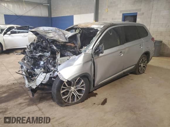 2017 Mitsubishi Outlander ES с VIN JA4AZ2A35HZ037674, выставлен на аукционе Copart как лот 65634405 с пробегом Не указан миль и Списание • Salvage title. История ставок и продаж доступна на DreamBid. Изображение 1.