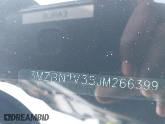 ✅ 2018 Mazda 3 Touring • VIN: 3MZBN1V35JM266399 • Lot: 43155839. Wystawiony na IAAI z przebiegiem 111 387 mil. Bezpłatny archiwum sprzedaży aukcyjnych z USA i szczegółowy raport historii pojazdu na DreamBid. Zdjęcie 17.