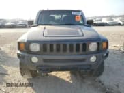 ✅ 2007 Hummer H3 SUV • VIN: 5GTDN13E778212687 • Lot: 92744285. Wystawiony na Copart z przebiegiem 222 280 mil. Bezpłatny archiwum sprzedaży aukcyjnych z USA i szczegółowy raport historii pojazdu na DreamBid. Zdjęcie 5.