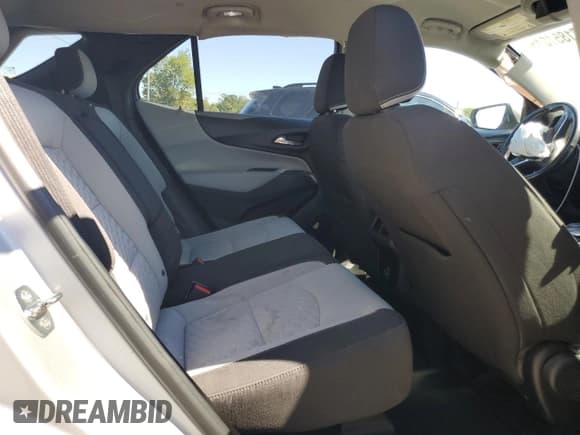 ✅ 2019 Chevrolet Equinox LT • VIN: 2GNAXTEV4K6164777 • Лот: 71851215. Опубликован ранее на Copart с пробегом 114 113 миль. Бесплатный доступ к архиву аукционных продаж из США и подробный отчёт об истории автомобиля на DreamBid. Изображение 11.