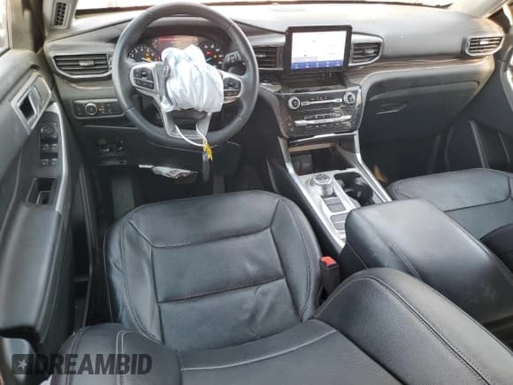 ✅ 2024 Ford Explorer Limited • VIN: 1FMSK7FH9RGA05304 • Lot: 54517665. Wystawiony na Copart z przebiegiem 41 214 mil. Bezpłatny archiwum sprzedaży aukcyjnych z USA i szczegółowy raport historii pojazdu na DreamBid. Zdjęcie 8.