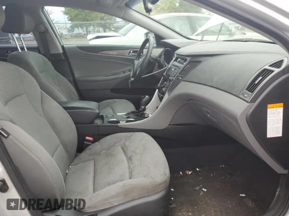 ✅ 2013 Hyundai Sonata Limited • VIN: KMHEC4A47DA065607 • Lot: 71488094. Listed on Copart with 145,441 mi. Free auction sales archive from the USA and detailed vehicle history report at DreamBid. Image 7.