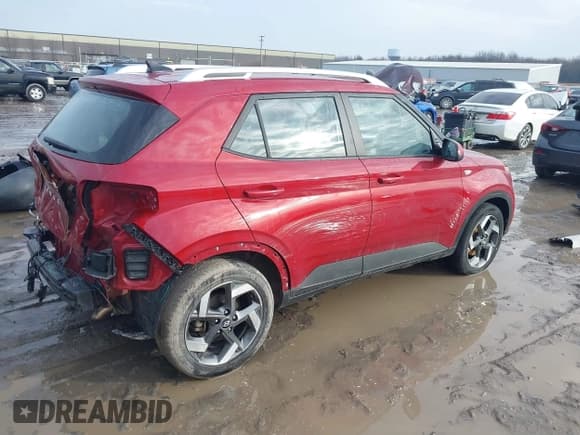 ✅ 2021 Hyundai Venue SEL • VIN: KMHRC8A39MU070631 • Lot: 41466418. Listed on IAAI with 51,201 mi. Free auction sales archive from the USA and detailed vehicle history report at DreamBid. Image 4.