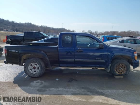 ✅ 2004 Chevrolet Colorado LS Z71 • VIN: 1GCDT196048188709 • Lot: 41685930. Listed on IAAI with 153,673 mi. Free auction sales archive from the USA and detailed vehicle history report at DreamBid. Image 14.