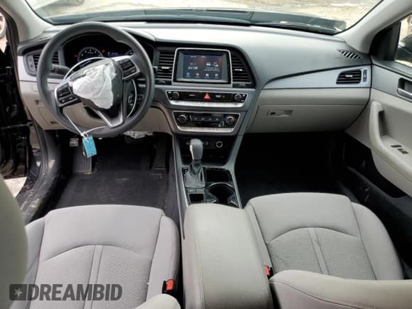 ✅ 2018 Hyundai Sonata SE • VIN: 5NPE24AF2JH609427 • Лот: 38690133. Опубликован ранее на Copart с пробегом 42 427 миль. Бесплатный доступ к архиву аукционных продаж из США и подробный отчёт об истории автомобиля на DreamBid. Изображение 8.