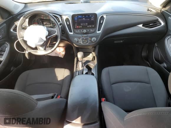 ✅ 2021 Chevrolet Malibu RS • VIN: 1G1ZG5ST4MF067333 • Лот: 81492015. Размещён на Copart с пробегом 59 339 миль миль. Получите бесплатный доступ к архиву аукционных продаж из США и посмотрите подробный отчёт об истории автомобиля на DreamBid. Изображение 8.