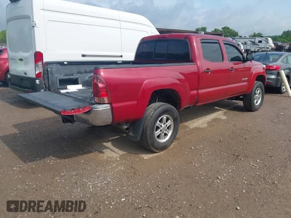 ✅ 2014 Toyota Tacoma • VIN: 3TMMU4FN8EM068048 • Lot: 42548095. Wystawiony na IAAI z przebiegiem 126 332 mil. Bezpłatny archiwum sprzedaży aukcyjnych z USA i szczegółowy raport historii pojazdu na DreamBid. Zdjęcie 4.