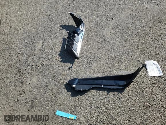 ✅ 2019 Lincoln MKZ Reserve I • VIN: 3LN6L5D91KR613072 • Lot: 66515785. Wystawiony na Copart z przebiegiem 51 501 mil. Bezpłatny archiwum sprzedaży aukcyjnych z USA i szczegółowy raport historii pojazdu na DreamBid. Zdjęcie 12.