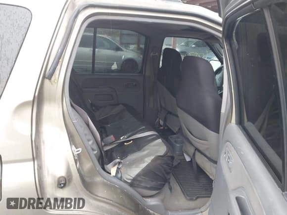 ✅ 2001 Nissan Xterra SE • VIN: 5N1ED28Y11C540226 • Lot: 43531649. Listed on IAAI with 235,649 mi. Free auction sales archive from the USA and detailed vehicle history report at DreamBid. Image 8.