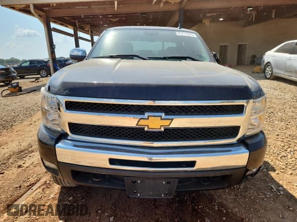 ✅ 2009 Chevrolet Silverado 1500 LT • VIN: 3GCEC23J99G204771 • Lot: 81217675. Wystawiony na Copart z przebiegiem 211 725 mil. Bezpłatny archiwum sprzedaży aukcyjnych z USA i szczegółowy raport historii pojazdu na DreamBid. Zdjęcie 5.