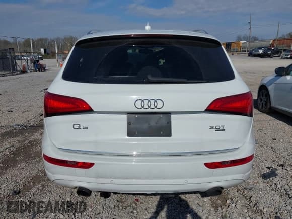 ✅ 2015 Audi Q5 Premium Plus • VIN: WA1LFAFP2FA017806 • Lot: 43770322. Listed on IAAI with 191,435 mi. Free auction sales archive from the USA and detailed vehicle history report at DreamBid. Image 17.