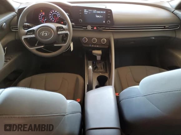 ✅ 2023 Hyundai Elantra SE • VIN: KMHLL4AG2PU464655 • Lot: 82238045. Listed on Copart with 46,620 mi. Free auction sales archive from the USA and detailed vehicle history report at DreamBid. Image 8.