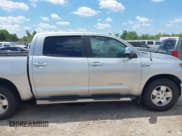 ✅ 2010 Toyota Tundra • VIN: 5TFEY5F1XAX085787 • Lot: 42240223. Wystawiony na IAAI z przebiegiem 148 615 mil. Bezpłatny archiwum sprzedaży aukcyjnych z USA i szczegółowy raport historii pojazdu na DreamBid. Zdjęcie 13.