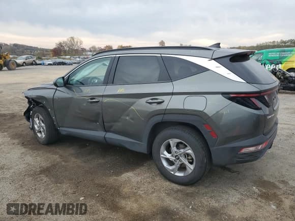 ✅ 2022 Hyundai Tucson SEL • VIN: 5NMJBCAE2NH141010 • Lot: 77138704. Wystawiony na Copart z przebiegiem 18 082 mil. Bezpłatny archiwum sprzedaży aukcyjnych z USA i szczegółowy raport historii pojazdu na DreamBid. Zdjęcie 2.