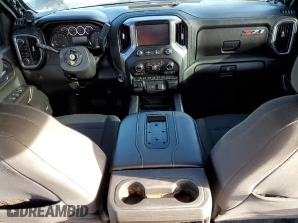 ✅ 2020 Chevrolet Silverado 1500 RST • VIN: 3GCUYEETXLG297479 • Лот: 81387915. Опубликован ранее на Copart с пробегом Не указан. Бесплатный доступ к архиву аукционных продаж из США и подробный отчёт об истории автомобиля на DreamBid. Изображение 8.