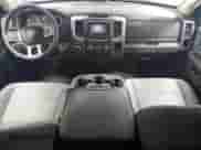 2024 Ram 1500 SLT z VIN 1C6RR6GG2RS122581, wystawiony jako Copart lot #71642285 z przebiegiem 43 564 mil mil oraz Czysty tytuł • Clean title. Historia ofert i sprzedaży dostępna na DreamBid. Obrazek 8.