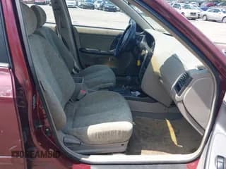 ✅ 2001 Hyundai Elantra GLS • VIN: KMHDN45D31U109774 • Lot: 42785751. Wystawiony na IAAI z przebiegiem 95 215 mil. Bezpłatny archiwum sprzedaży aukcyjnych z USA i szczegółowy raport historii pojazdu na DreamBid. Zdjęcie 5.