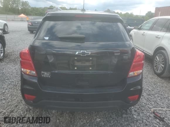 ✅ 2022 Chevrolet Trax LT • VIN: KL7CJLSMXNB563609 • Lot: 68684865. Listed on Copart with 28,448 mi. Free auction sales archive from the USA and detailed vehicle history report at DreamBid. Image 6.