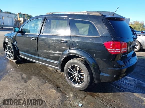 ✅ 2018 Dodge Journey SE • VIN: 3C4PDCAB9JT170530 • Lot: 43446635. Wystawiony na IAAI z przebiegiem 133 380 mil. Bezpłatny archiwum sprzedaży aukcyjnych z USA i szczegółowy raport historii pojazdu na DreamBid. Zdjęcie 3.